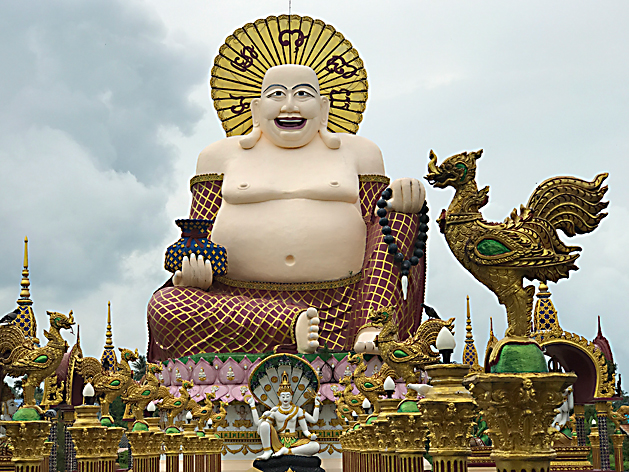 ワット・プライ・レーム（Wat Plai Laem）のプラ・サンカチャイ像